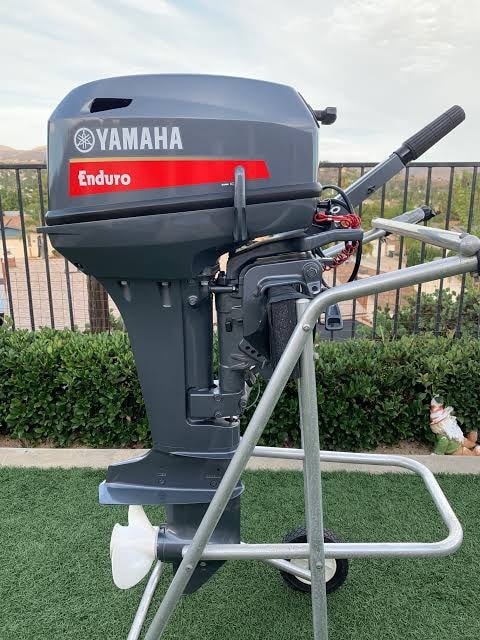 Yamaha 15HP 2-Stroke Enduro Outboard Engine (Long Shaft) - Image 3